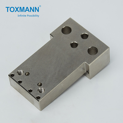 SKD61 Bộ phận gia công phay CNC kim loại Dung sai 0.02mm Bền